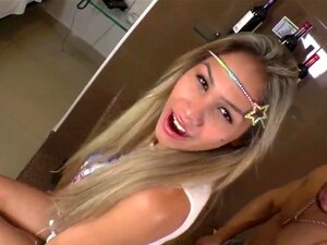 Teen Blonde Shemale Porn
