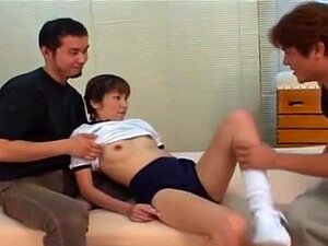 Eine Junge Und Schüchterne Japanische Schönheit Wird In Ihrem Haus Gefickt Eine Junge Und Schüchterne Japanische Schönheit Wird In Ihrem Haus Gefickt
