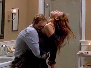 Rhona Mitra Hot Handy Pornos - NurXXX.mobi