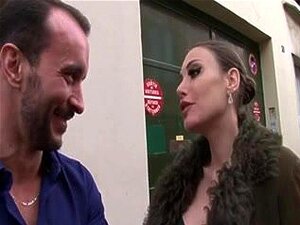 Clanddi XXX-Videos - NeuerPorno.com