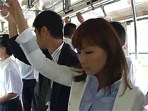 Asia Schulmädchen treibt es im Linienbus